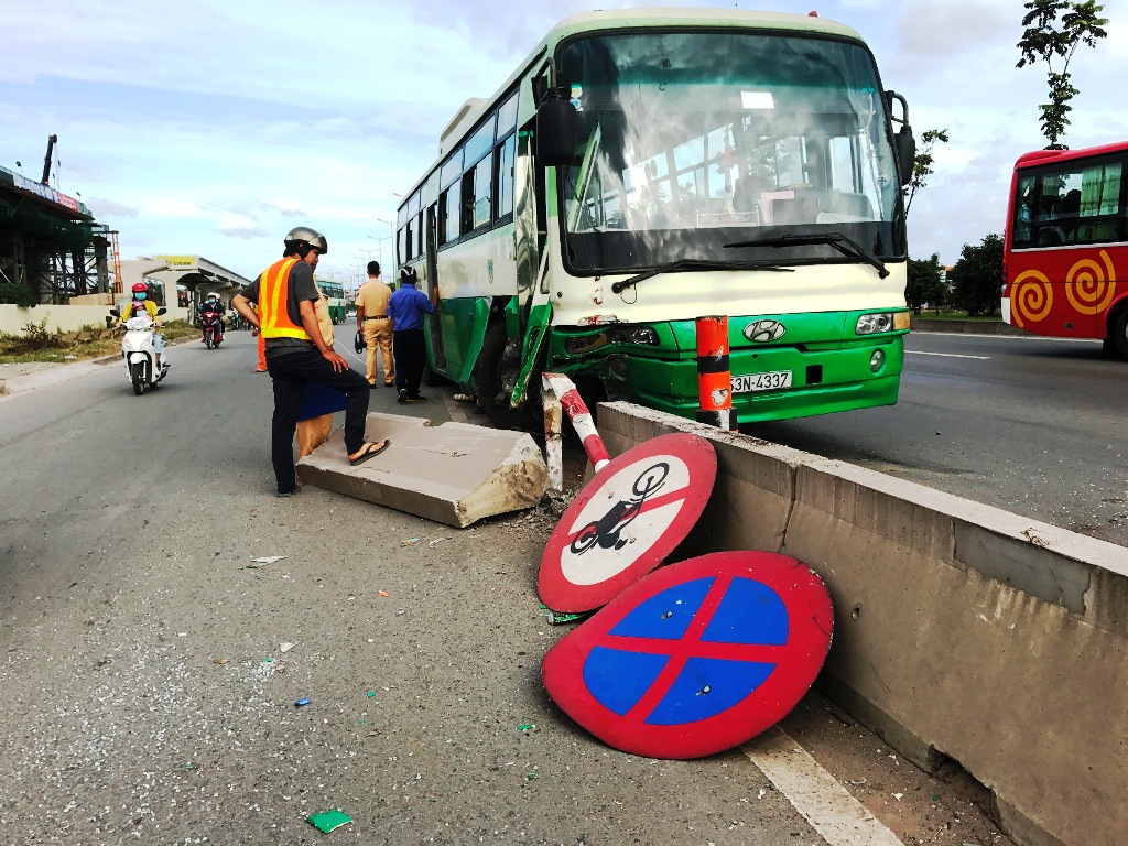 Ngày đầu năm, 33 người tử vong vì tai nạn giao thông Ngày đầu năm, 33 người tử vong vì tai nạn giao thông