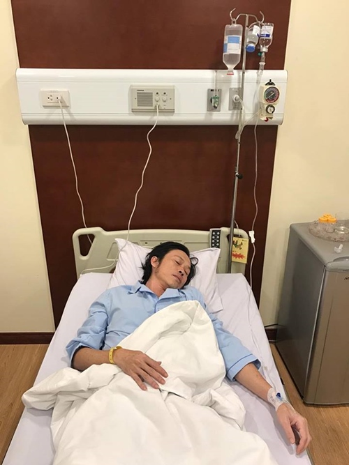 Hoài Linh bất ngờ nhập viện cấp cứu trong đêm Hoài Linh bất ngờ nhập viện cấp cứu trong đêm
