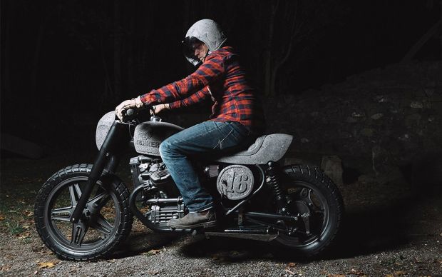 Ngắm 1982 Honda CX500 đặc biệt với vật liệu từ đá Ngắm 1982 Honda CX500 đặc biệt với vật liệu từ đá