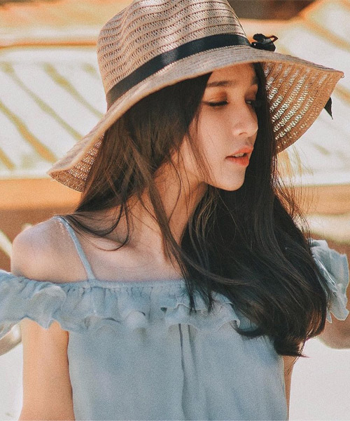 Trấn Thành có lung lay trước fan nữ giống hệt Angela Baby? - ảnh 2 Trấn Thành có lung lay trước fan nữ giống hệt Angela Baby? - ảnh 2