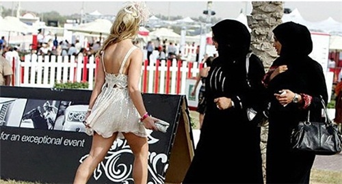 Phụ nữ sẽ thế nào nếu chấp nhận làm dâu ở Dubai? - 3