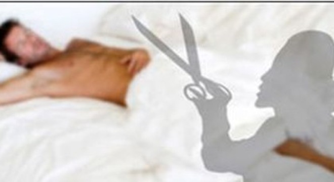 Cô hàng xóm cắt “của quý” gã "yêu râu xanh" có phạm tội? Cô hàng xóm cắt “của quý” gã "yêu râu xanh" có phạm tội?