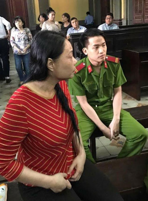 Tình tiết bất ngờ trong vụ hoa hậu quý bà lừa đảo Tình tiết bất ngờ trong vụ hoa hậu quý bà lừa đảo
