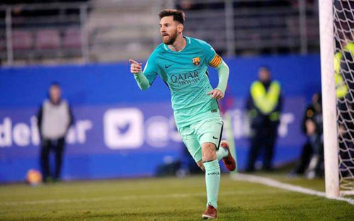2017: Ronaldo đang "hít khói" Messi, sao đuổi kịp QBV 2017: Ronaldo đang "hít khói" Messi, sao đuổi kịp QBV