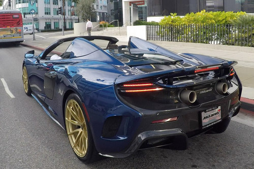 Siêu xe McLaren 675LT dát vàng thật trị giá 18 tỷ đồng - 5