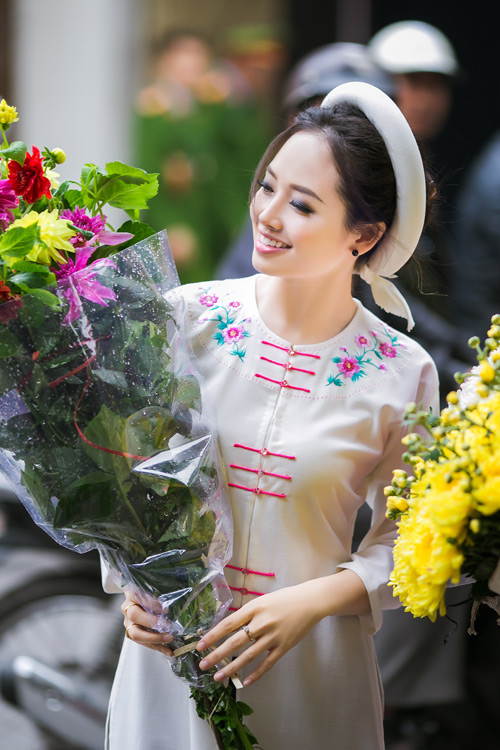 "Đột nhập" tổ ấm ngày giáp Tết của MC VTV và người tình đồng giới - 13