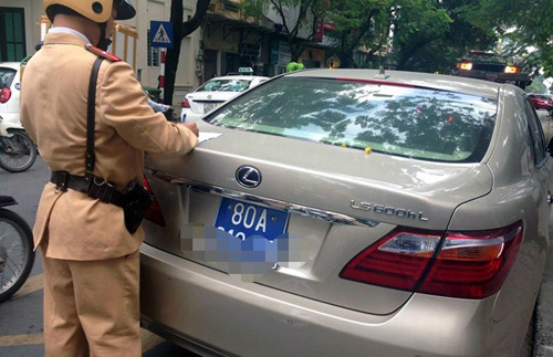 Thủ tướng yêu cầu báo cáo việc cấp biển số 80A, 80B Thủ tướng yêu cầu báo cáo việc cấp biển số 80A, 80B