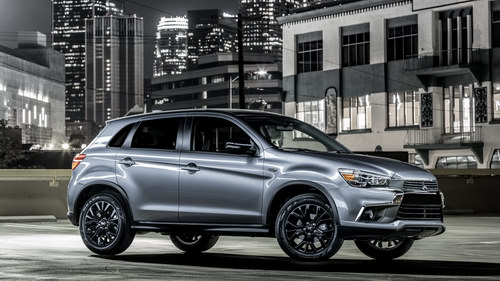 Mitsubishi Outlander Sport bản đặc biệt giá 497 triệu đồng Mitsubishi Outlander Sport bản đặc biệt giá 497 triệu đồng