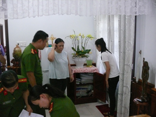 “Nổ” quen biết, nữ cò đất lừa hơn 20 tỷ đồng “Nổ” quen biết, nữ cò đất lừa hơn 20 tỷ đồng