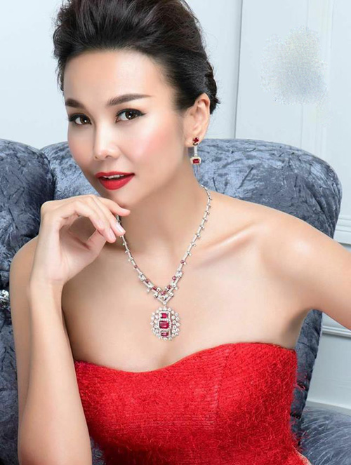 Nam Em, Tóc Tiên khoe body nuột nà &#34;thả thính&#34; Valentine - 6