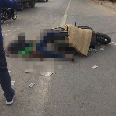 Hà Nội: Dân chặn xe bê tông cán tử vong cô gái trên phố - 1