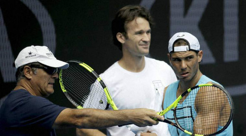 Tin thể thao 17/1: Lộ lí do chú Toni “dứt tình thầy trò” Nadal Tin thể thao 17/1: Lộ lí do chú Toni “dứt tình thầy trò” Nadal