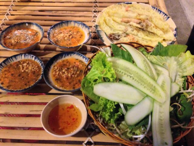 Những món ăn xứ Quảng &#34;nhìn phát thèm&#34; ở Sài Gòn