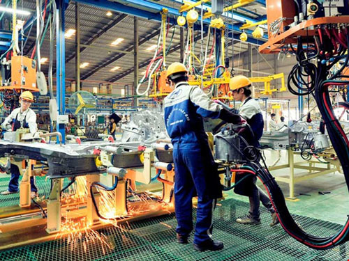 Ô tô Ấn Độ giá 84 triệu chưa đè bẹp giấc mơ ô tô Việt Ô tô Ấn Độ giá 84 triệu chưa đè bẹp giấc mơ ô tô Việt