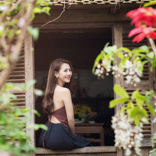 Hot girl chịu khó &#34;lả lơi&#34; nhất làng hài miền Bắc bất ngờ lên xe hoa - 8