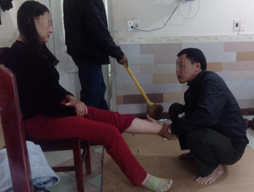 Lạ đời “thầy lang” chữa bệnh trong…nhà nghỉ Lạ đời “thầy lang” chữa bệnh trong…nhà nghỉ