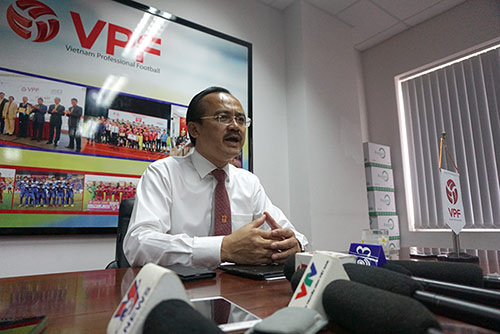 V-League bê bối, trưởng giải từ chức nhưng VPF không cho V-League bê bối, trưởng giải từ chức nhưng VPF không cho