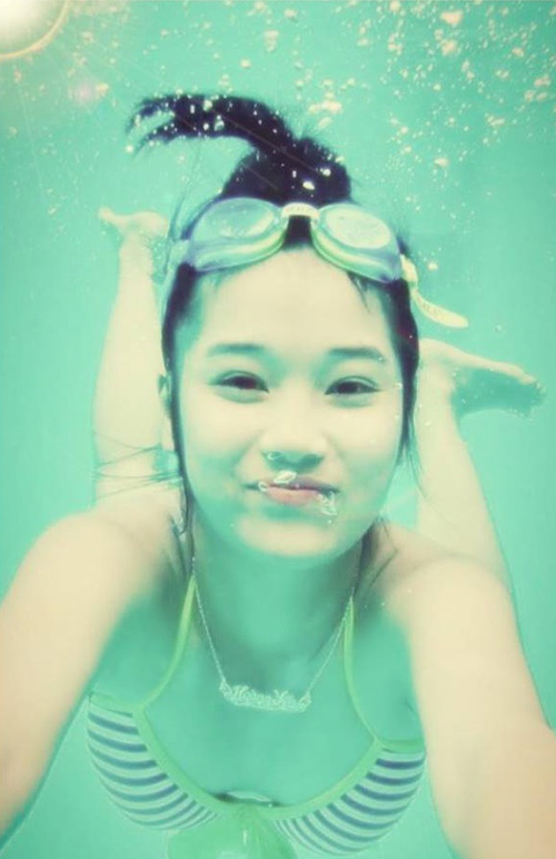 Hoàng Yến Chibi đi bơi ngày càng &#34;bỏng mắt&#34; - 4