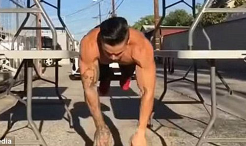 Pha chống đẩy Ronaldo sẽ phải "phát hờn" vì quá khó Pha chống đẩy Ronaldo sẽ phải "phát hờn" vì quá khó