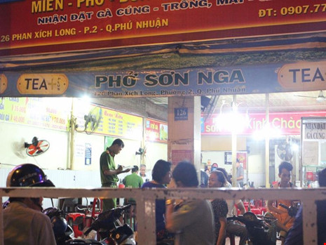 Nghi can chém CA tại quán phở là "đại ca" ở Phú Nhuận Nghi can chém CA tại quán phở là "đại ca" ở Phú Nhuận