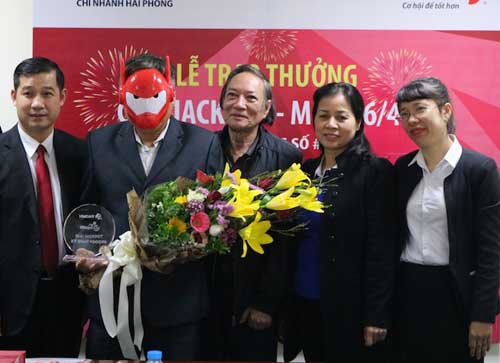 Lần đầu Vietlott công bố tên người trúng jackpot “khủng” Lần đầu Vietlott công bố tên người trúng jackpot “khủng”