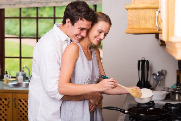 Tín hiệu khi chàng hài lòng về 'chuyện ấy' với bạn 1489201285-tin-hieu-khi-chang-hai-long-ve-chuyen-ay-voi-ban-1-1489114861-width600height400