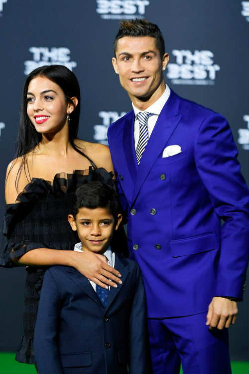 Ronaldo lại có con: 10 triệu bảng "bịt miệng" thế gian - 1