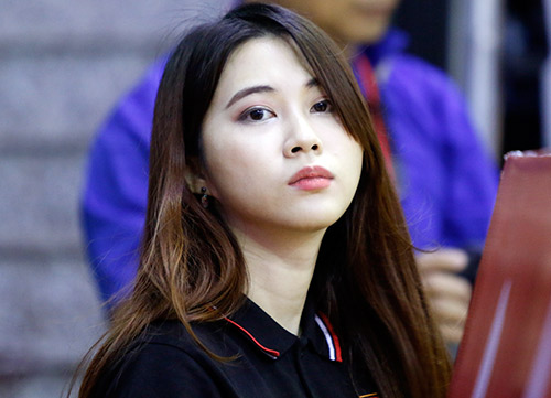 Nữ phóng viên Thái Lan đẹp nóng bỏng như hot girl - ảnh 2