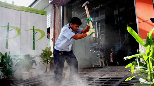 Chủ tịch TP.HCM: Phải thông báo trước khi “đập vỉa hè” - 1