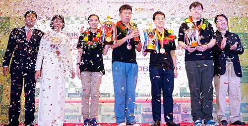 Quang Liêm tiết lộ “bí kíp” thắng 3 cao thủ Trung Quốc Quang Liêm tiết lộ “bí kíp” thắng 3 cao thủ Trung Quốc