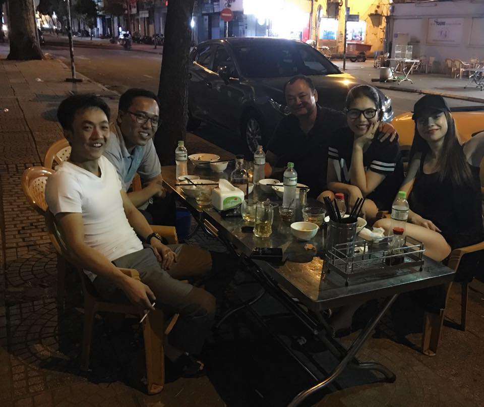 Hà Hồ bất ngờ lên tiếng về ảnh thân thiết Cường Đôla Hà Hồ bất ngờ lên tiếng về ảnh thân thiết Cường Đôla