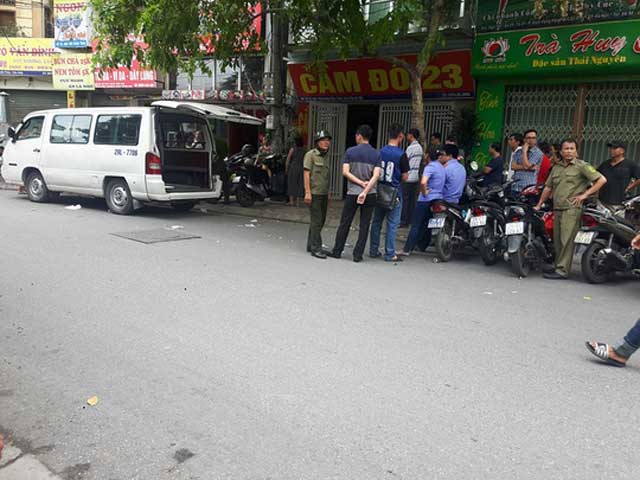 Tin nóng: Nam sinh lớp 9 dùng dao đâm chết bạn học Tin nóng: Nam sinh lớp 9 dùng dao đâm chết bạn học