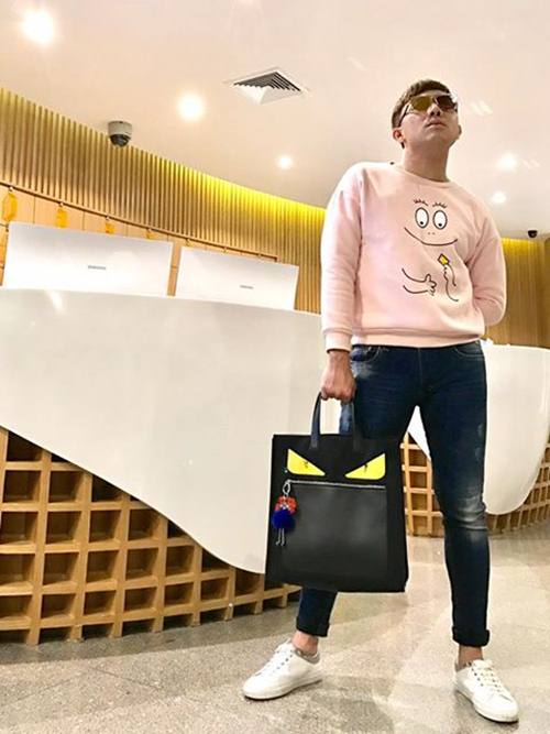 Trấn Thành &#34;cả gan&#34; mặc suốt chiếc quần siêu bó sát - 7