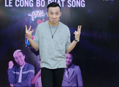 Trấn Thành &#34;cả gan&#34; mặc suốt chiếc quần siêu bó sát - 9