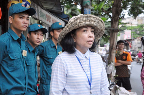 TP.HCM: Vỉa hè khác lạ sau khi bà nữ chủ tịch phường "đi qua" TP.HCM: Vỉa hè khác lạ sau khi bà nữ chủ tịch phường "đi qua"