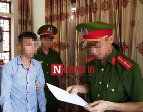 Tin nóng: Bắt thiếu niên hàng xóm xâm hại bé gái 5 tuổi Tin nóng: Bắt thiếu niên hàng xóm xâm hại bé gái 5 tuổi
