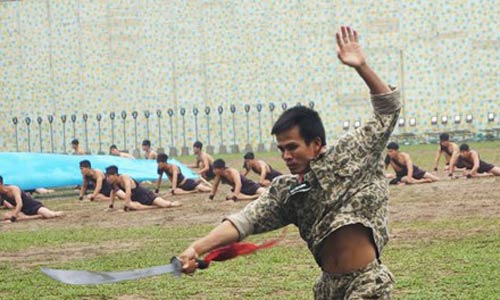 Những tuyệt kỹ võ thuật của đặc công Việt Nam Những tuyệt kỹ võ thuật của đặc công Việt Nam