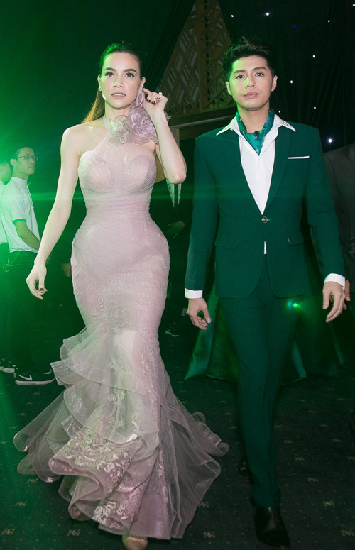 Tóc Tiên quá đỗi quyến rũ đọ dáng với Hà Hồ - 4