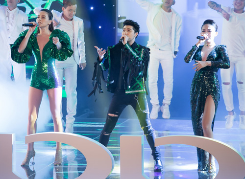 Tóc Tiên quá đỗi quyến rũ đọ dáng với Hà Hồ - 9