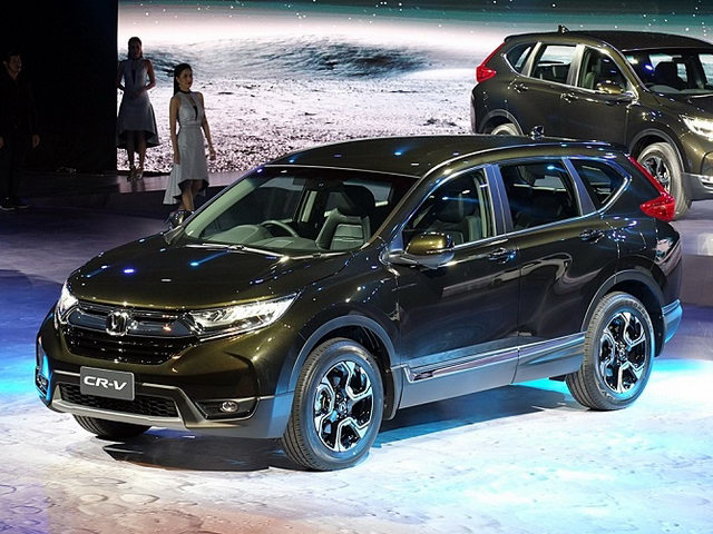 Honda CR-V 2017 ra mắt bản 7 chỗ, giá từ 917 triệu đồng Honda CR-V 2017 ra mắt bản 7 chỗ, giá từ 917 triệu đồng
