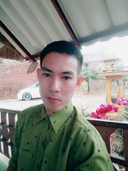 Choáng vì những "phi công trẻ" chiều nữ đại gia 58 tuổi tới bến - 1