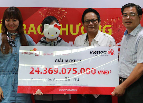 Chuẩn bị nhận jackpot “khủng”, người thân bất ngờ trúng giải nhất Chuẩn bị nhận jackpot “khủng”, người thân bất ngờ trúng giải nhất