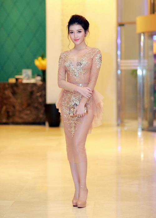 Huyền My ngày càng sexy, táo bạo sau 3 năm làm á hậu - 1