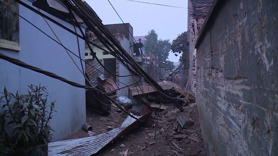 Cảnh tượng tan hoang, nhà đổ nát sau vụ nổ kinh hoàng ở Bắc Ninh - 4