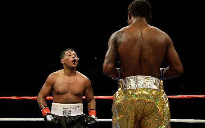 Võ sỹ điên hơn cả Mike Tyson: "Sàm sỡ" mỹ nhân bị đánh sợ cả đời Võ sỹ điên hơn cả Mike Tyson: "Sàm sỡ" mỹ nhân bị đánh sợ cả đời