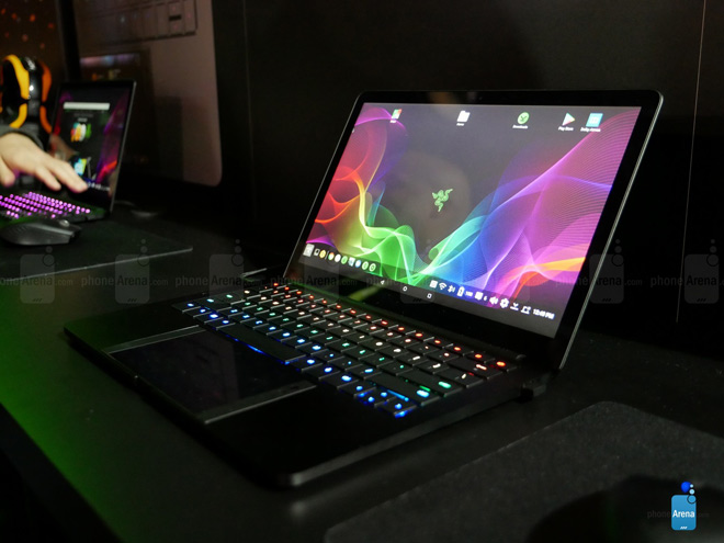 Mở hộp laptop chơi game mới nhất – Razer Project Linda - 7