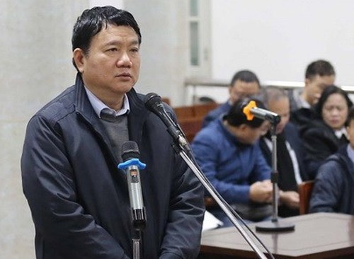 Nóng trong tuần: Trịnh Xuân Thanh vừa khóc vừa xin lỗi ông Đinh La Thăng Nóng trong tuần: Trịnh Xuân Thanh vừa khóc vừa xin lỗi ông Đinh La Thăng