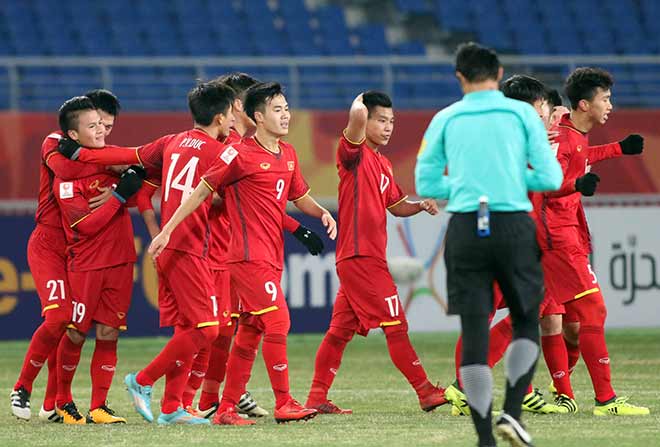 Quang Hải ghi bàn lịch sử, nước mắt người hùng U23 VN - 4