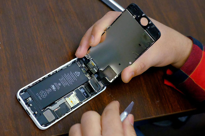 Sai sót này của nhân viên Apple có thể khiến pin iPhone bốc cháy khi thay thế Sai sót này của nhân viên Apple có thể khiến pin iPhone bốc cháy khi thay thế