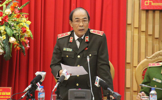 Bộ Công an nói về tội "lộ bí mật" và tấm thẻ "sĩ quan an ninh" của Vũ "nhôm" Bộ Công an nói về tội "lộ bí mật" và tấm thẻ "sĩ quan an ninh" của Vũ "nhôm"